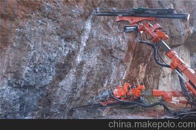 江西拓山礦機(jī) DT2-35履帶雙臂全液壓掘進(jìn)鑿巖臺(tái)車——礦山高效掘進(jìn)的強(qiáng)力伙伴